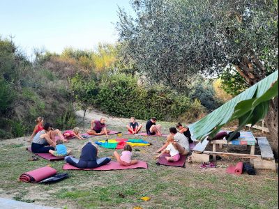 sonne yoga sport genuss atmen eltern kind